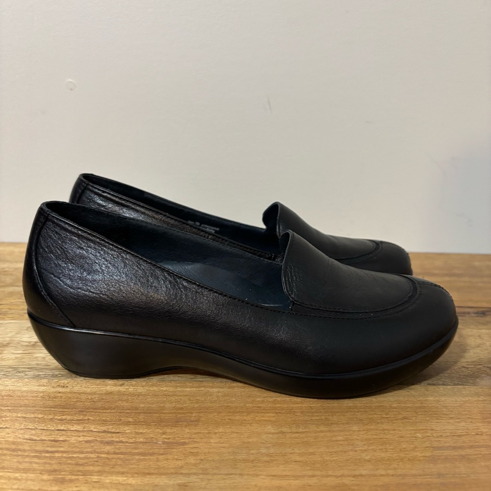Dansko Debra Black Leather Slip-On Loafer Comfort Shoes | Wms Size 38